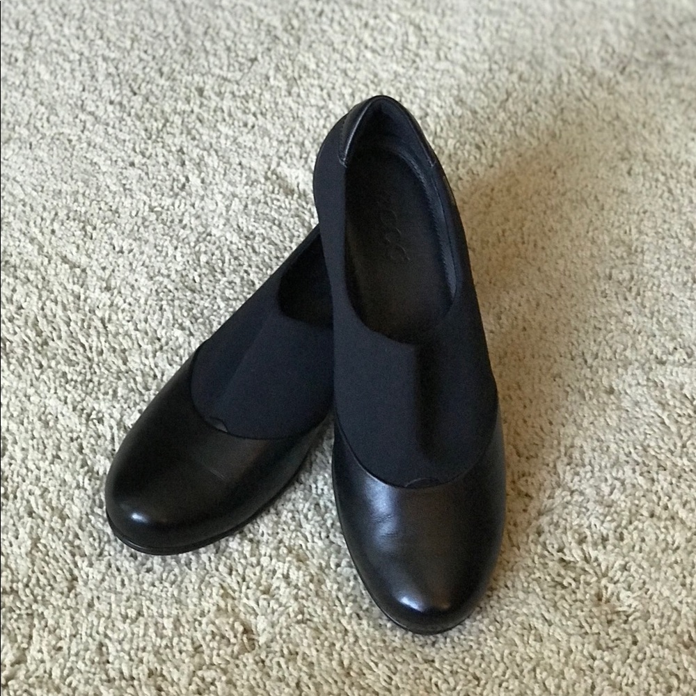 Ecco Gore-Tex Pumps